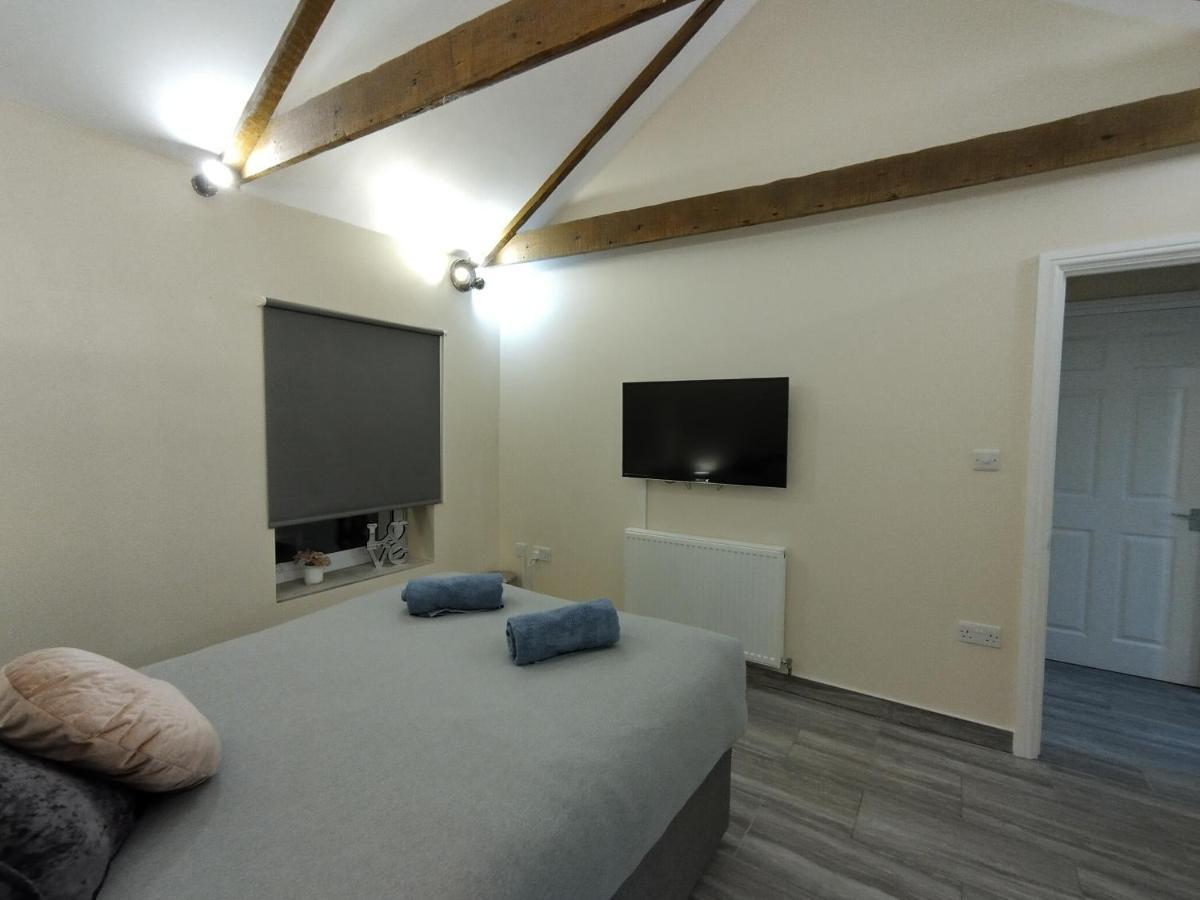 Queens Holiday Apartment Pembroke Dock Kültér fotó